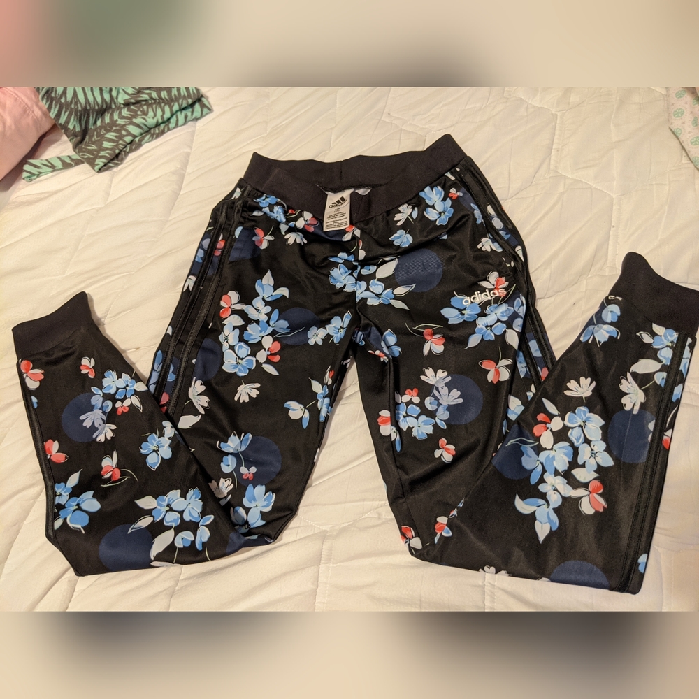 Adidas joggers